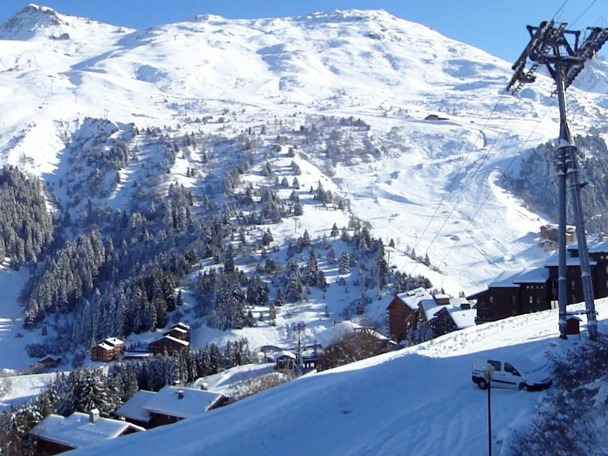 Charmant 2P Avec Balcon S/E, Proche Pistes Et Commerces, Tout Equipe - 73550 Les Allues - Fr-1-182-256 0*,  France